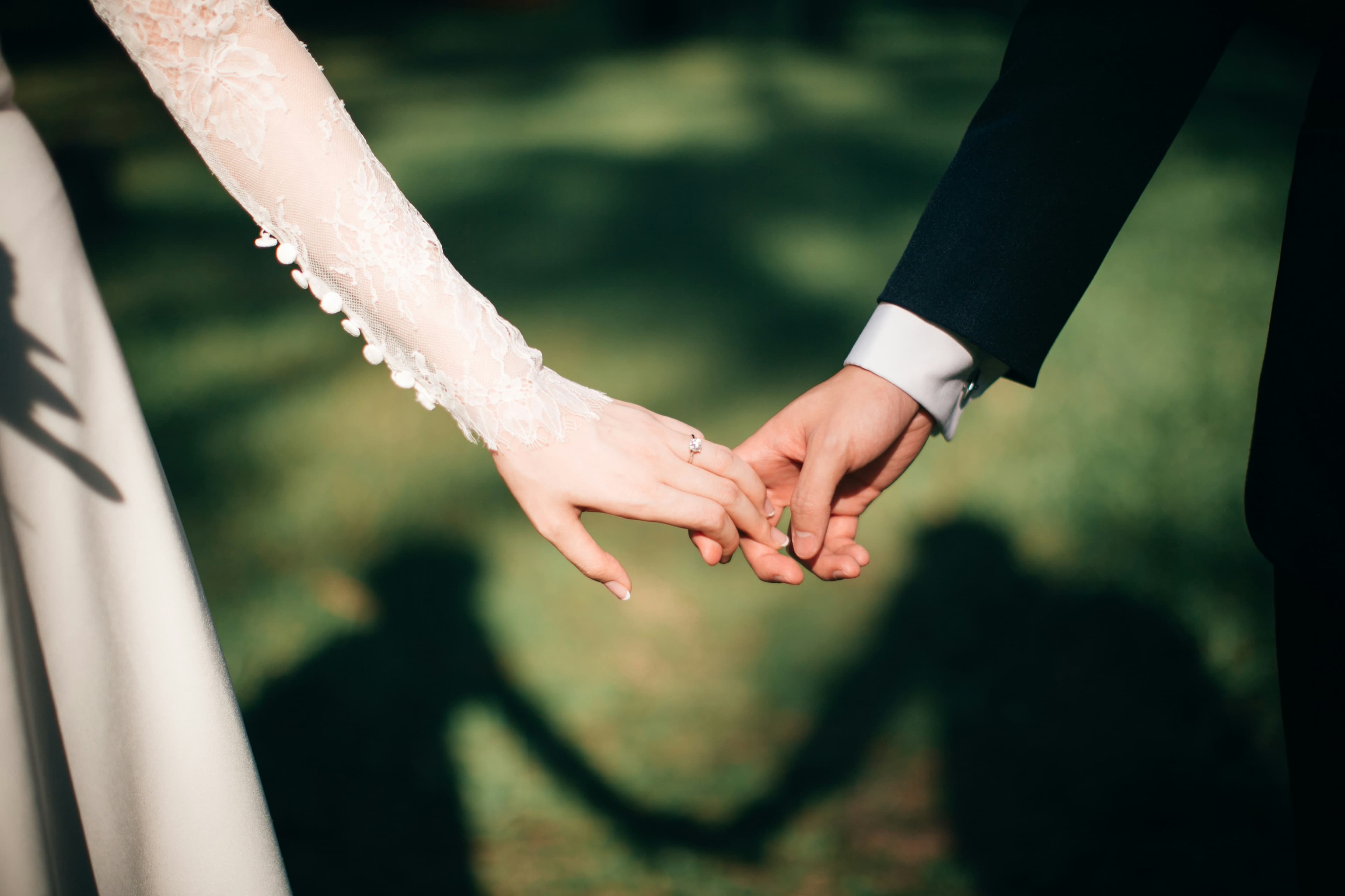 2025 Bridal Fashion Trends: What's In and What's Out